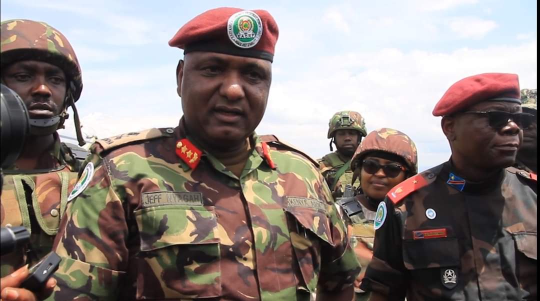 Maj. Gen Jeff Nyagah wari ukuriye inzabo za EACRF ziri muri Congo ...